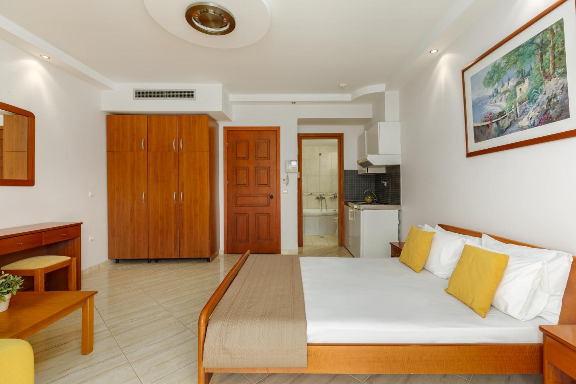 Agyra Seaview Hotel By Panel Hospitality Neoi Poroi Exterior photo
